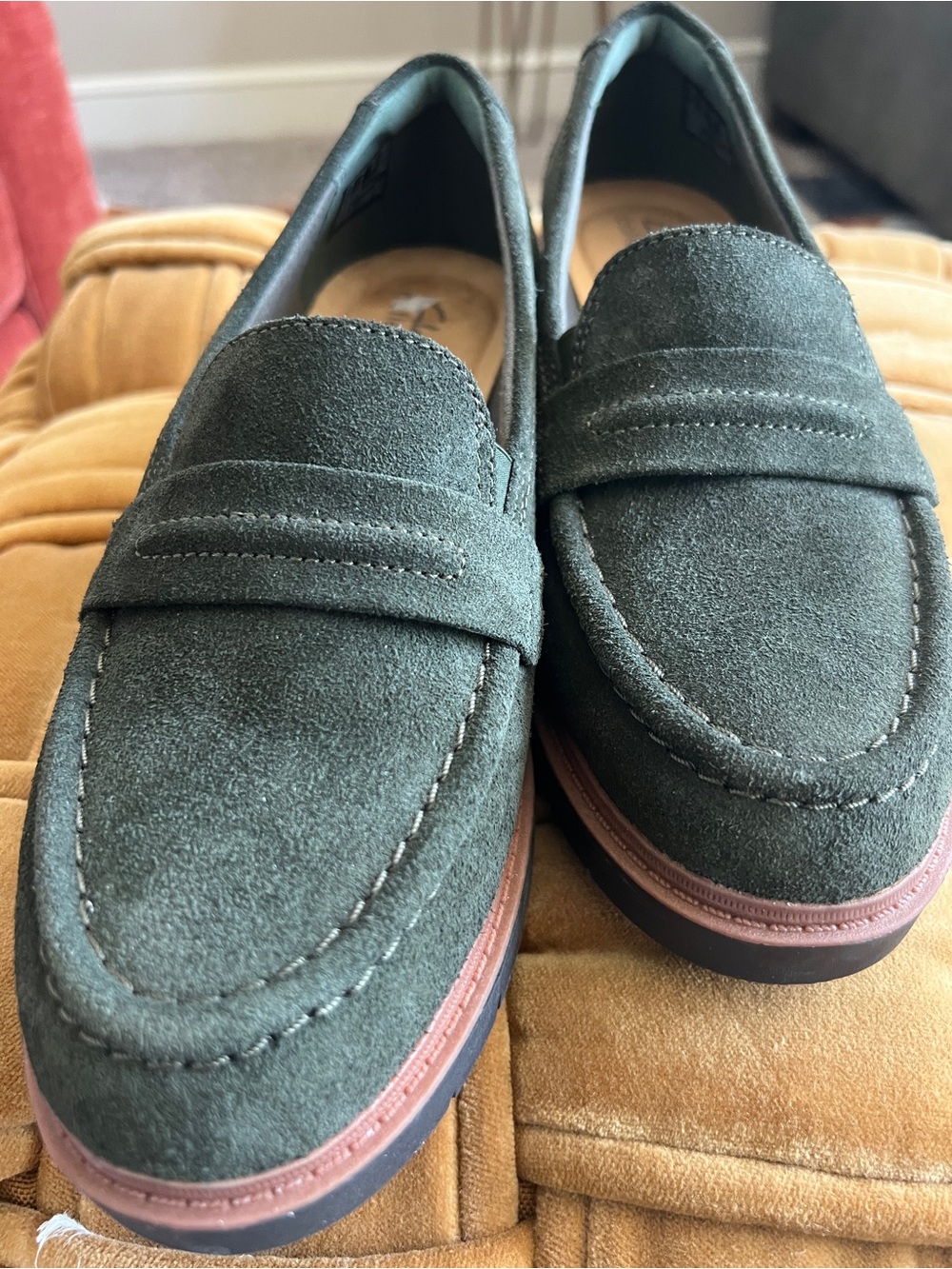 Clarks Westlynn Bay Suede Penny Loafers Forest Green Size 8 - 39EU - Picture 2 of 5